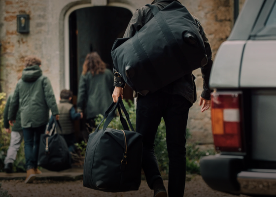 Your stylish summer getaway starts with a holdall